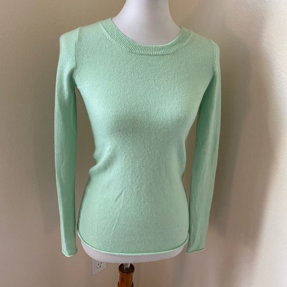 J.Crew Women’s Italian Cashmere Neon Green Crewneck Sweater Size XS Pullover - Picture 1 of 7